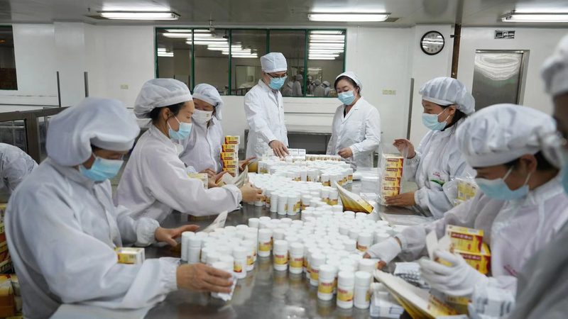 原料药与医药中间体：本质区别与规范解读